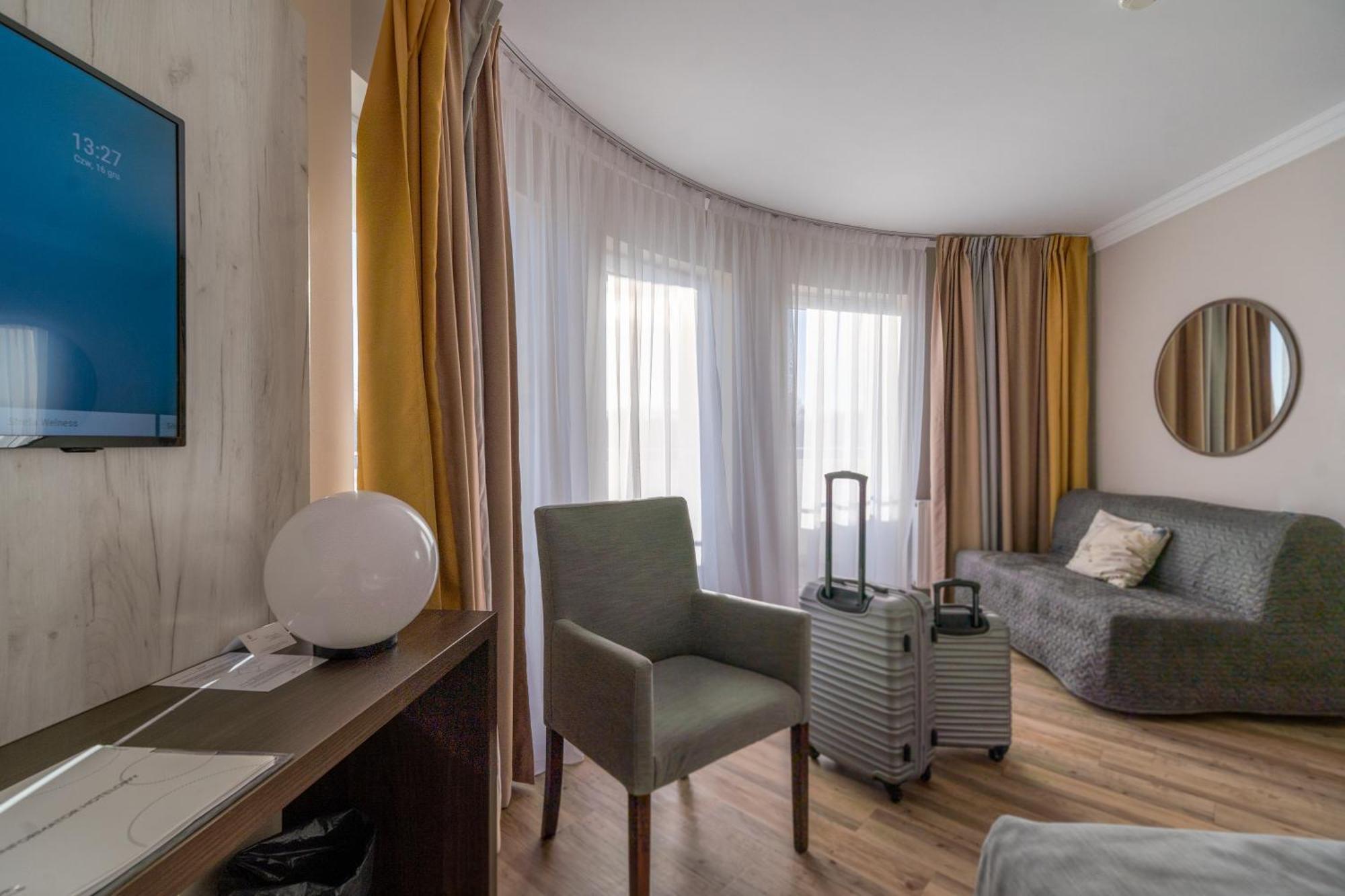 Hotel & Spa Trzy Wyspy Swinoujscie Bagian luar foto