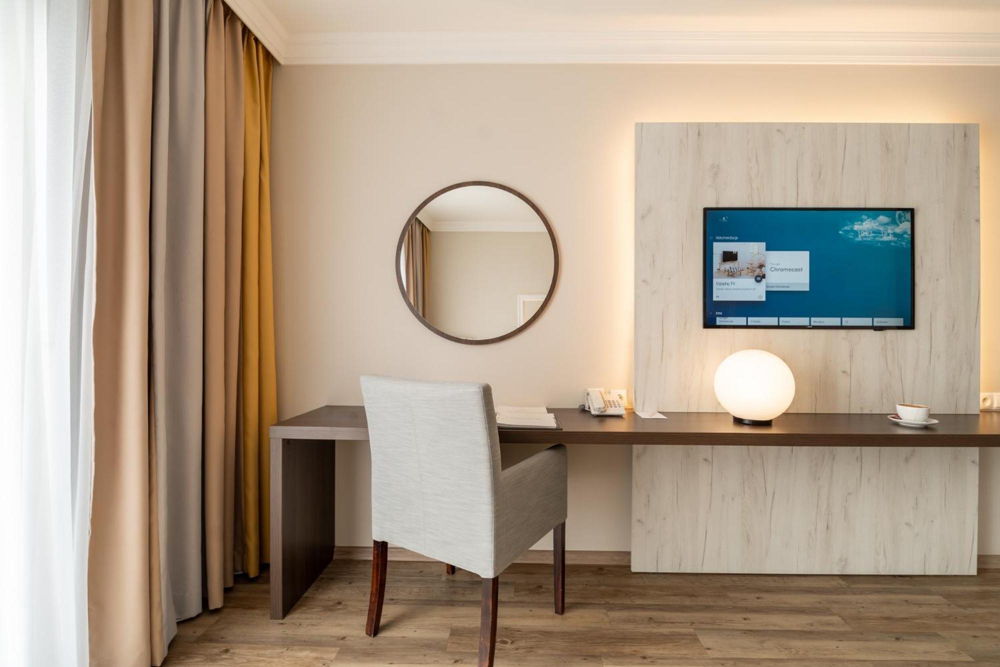 Hotel & Spa Trzy Wyspy Swinoujscie Bagian luar foto