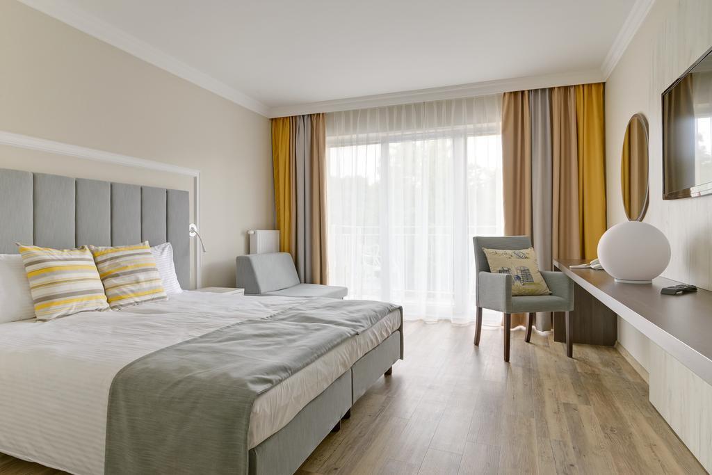 Hotel & Spa Trzy Wyspy Swinoujscie Bagian luar foto
